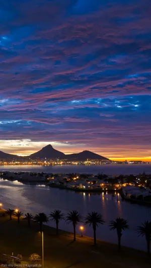 Beautiful Scene Captured In A Handy Manner Wallpaper