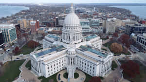 Beautiful Sunrise At Capitol Building In Madison, Wisconsin Wallpaper