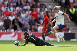 Becky Sauerbrunn In Action On The Field Wallpaper