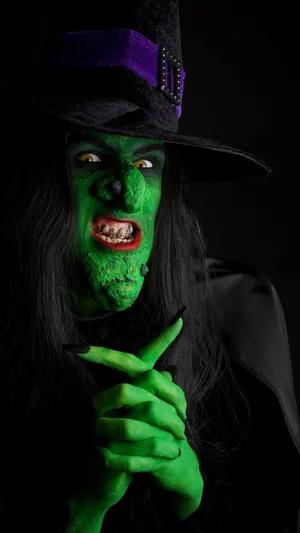 Become Your Favourite Horror Character This Halloween! Wallpaper