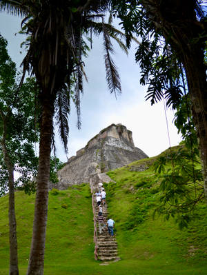 Belize Xunantunich Mayan Ruins Wallpaper