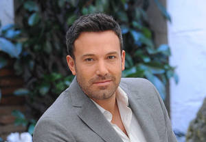 Ben Affleck In A Grey Suit Wallpaper