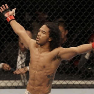 Ben Henderson Entertaining The Crowd Wallpaper