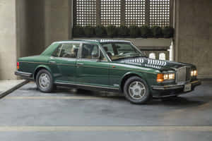 Bentley Eight Luxurious Sedan Wallpaper