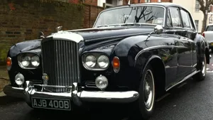 Bentley S3 Luxury Sedan Wallpaper