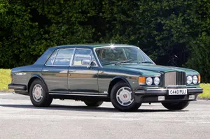 Bentley Turbo R Classic Green Wallpaper