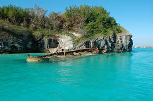 Bermuda Crystal Sea Wallpaper