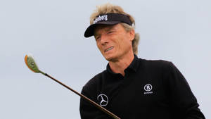 Bernhard Langer Against Gray Backdrop Wallpaper