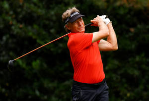 Bernhard Langer Swinging Golf Club Wallpaper