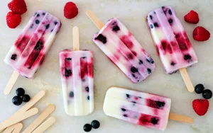 Berry Ice Popsicles Wallpaper