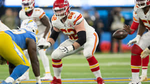 Best American Football Guard Joe Thuney Wallpaper