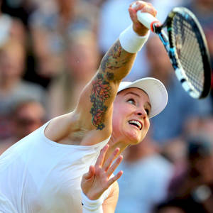 Bethanie Mattek-sands Mid-smash Wallpaper