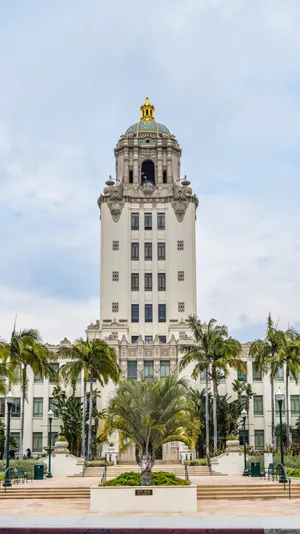 Beverly Hills City Hall Exterior Wallpaper