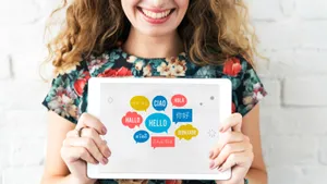 Bilingual Hello Translation Wallpaper