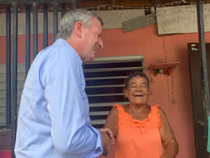 Bill De Blasio Meets A Local Wallpaper