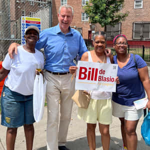 Bill De Blasio Visits Black Community Wallpaper