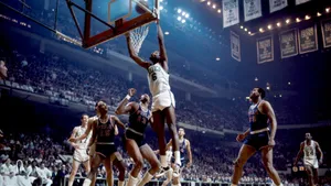 Bill Russell Celtics Vs Philadelphia 76ers Wallpaper