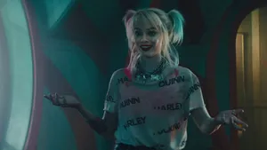 Birds Of Prey Harley White Shirt Wallpaper