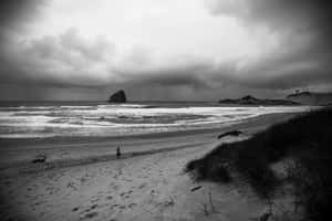 Black And White Beach Scenery Wallpaper