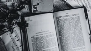 Black And White Book 1920 X 1080 Wallpaper Wallpaper