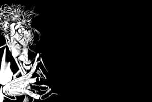 Black And White Comic Wallpaper Featuring A Dramatic Scene Wallpaper