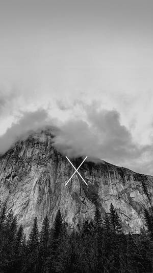 Black And White Mountain Rock Wallpaper