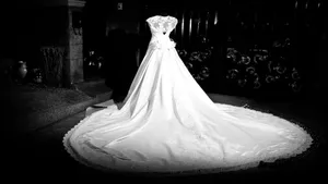 Black And White Wedding Dress Wallpaper