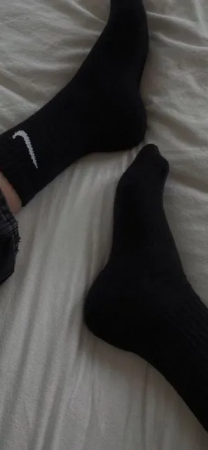 Black Crew Sockson Bed Wallpaper