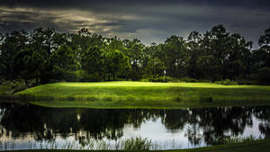 Black Green Ultra Hd Golf Wallpaper