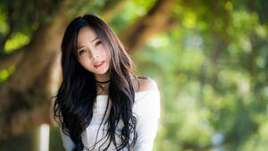 Black-haired Chinese Girl Wallpaper