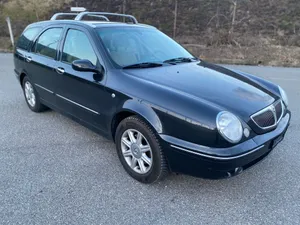 Black Lancia Lybra Station Wagon Wallpaper