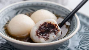 Black Sesame Tangyuan Dessert Wallpaper