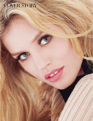 Blonde Beauty Closeup Portrait Wallpaper