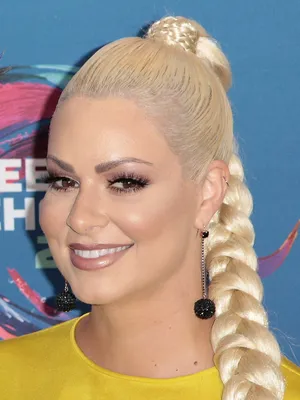 Blonde Braided Smile Celebrity Portrait Wallpaper