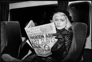 Blondie Debbie Harry Reading Newspaper Photography Wallpaper