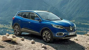 Blue Renault Kadjar Mountain View Wallpaper