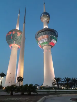 Blue Sky Behind The Kuwait Towers Wallpaper
