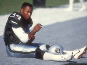 Bo Jackson Resting Midgame Wallpaper