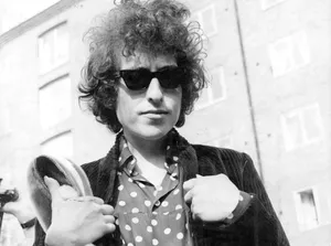 Bob Dylan Retro Fashion Black And White Wallpaper