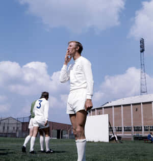 Bobby Charlton Football Smoking Photography Wallpaper