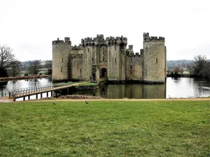 Bodiam Castle Reflective Moat Wallpaper