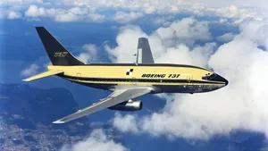 Boeing 737 Classic In Flight Wallpaper