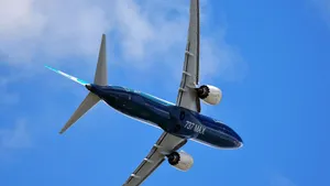 Boeing 737 In Flight Wallpaper