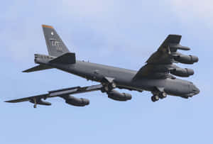 Boeing B52 Stratofortress In Flight Wallpaper