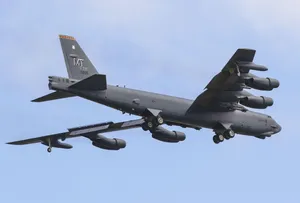 Boeing B52 Stratofortress In Flight Wallpaper