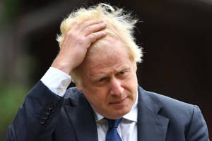 Boris Johnson Fixing His Hair Wallpaper