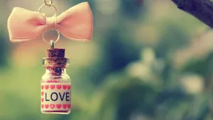 Bottle Of Love Cute Desktop Wallpaper