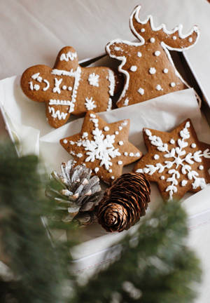 Box Of Gingerbreads Wallpaper