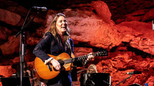 Brandi Carlile Cave Wallpaper