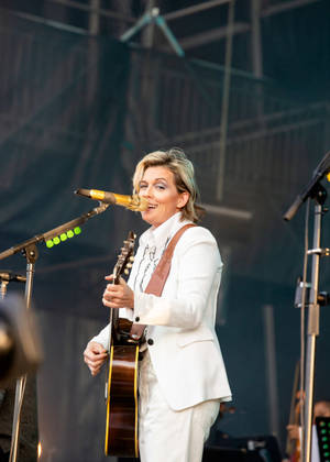 Brandi Carlile In White Wallpaper